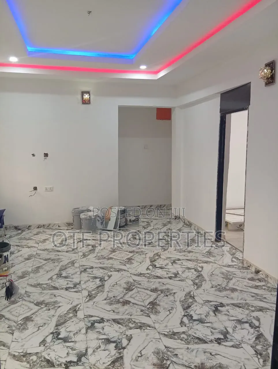 3bdrm Block of Flats in Fo1, Kubwa for rent