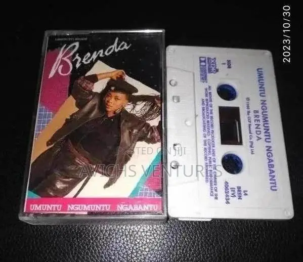 Brenda Fassie – Umuntu Ngumuntu Ngabantu