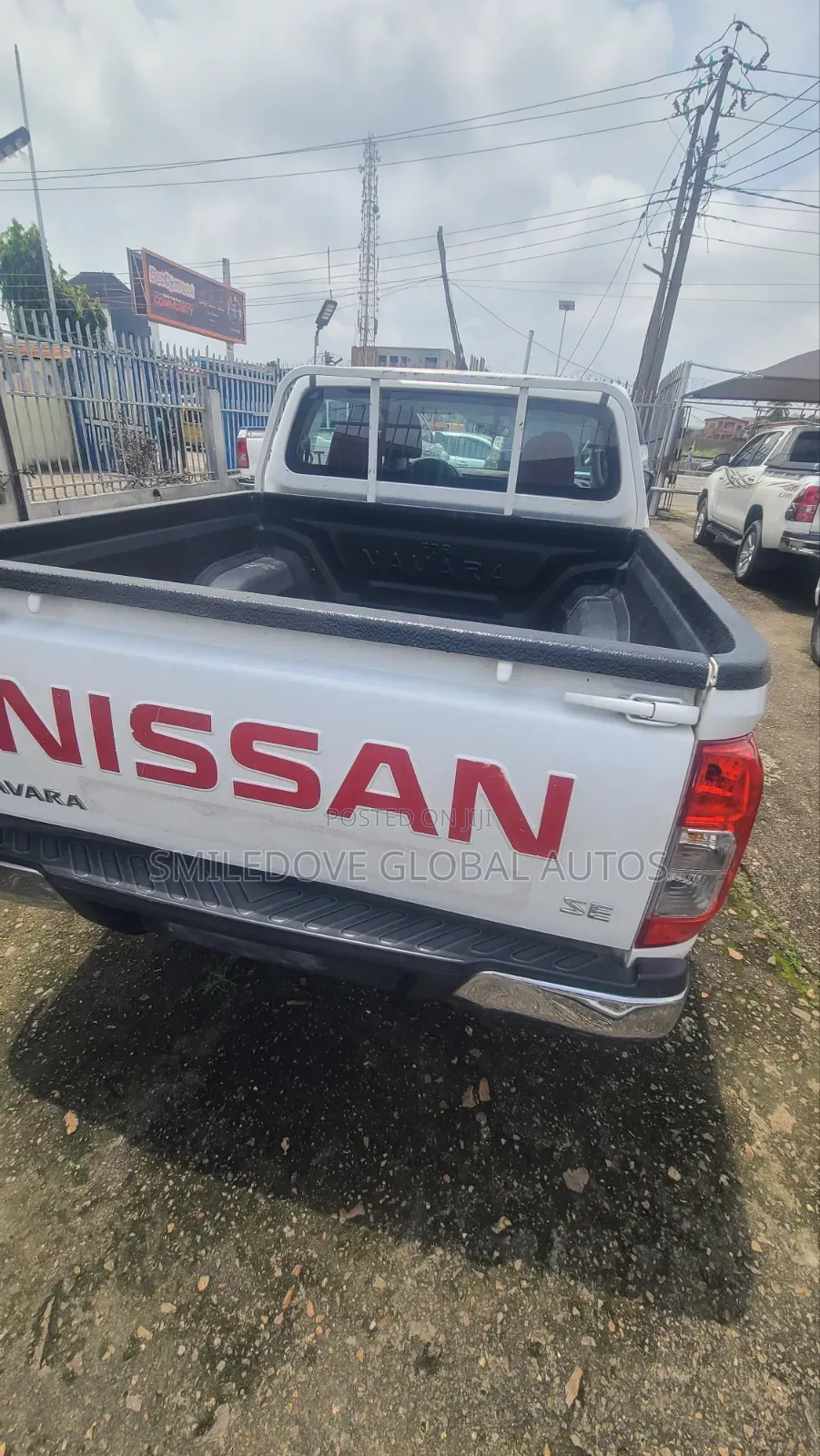 Nissan Navara 2017 White