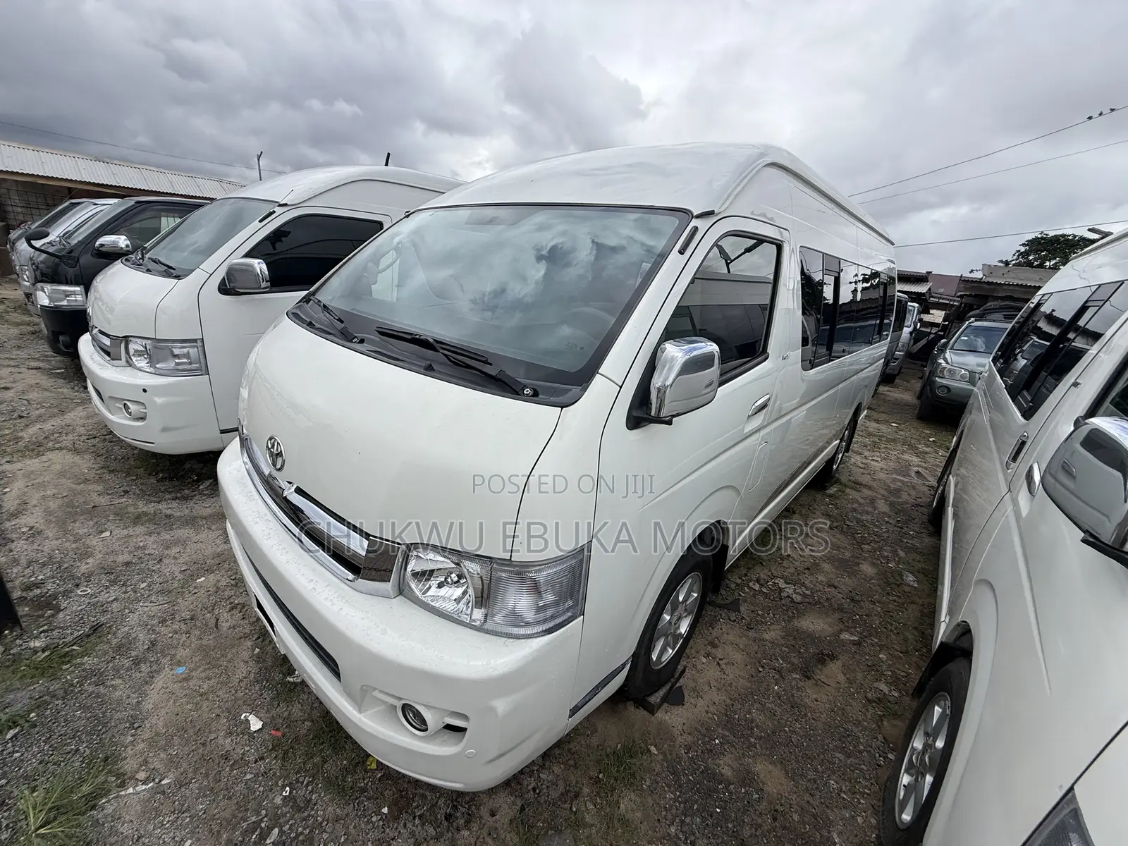 Toyota HiAce 2013 White