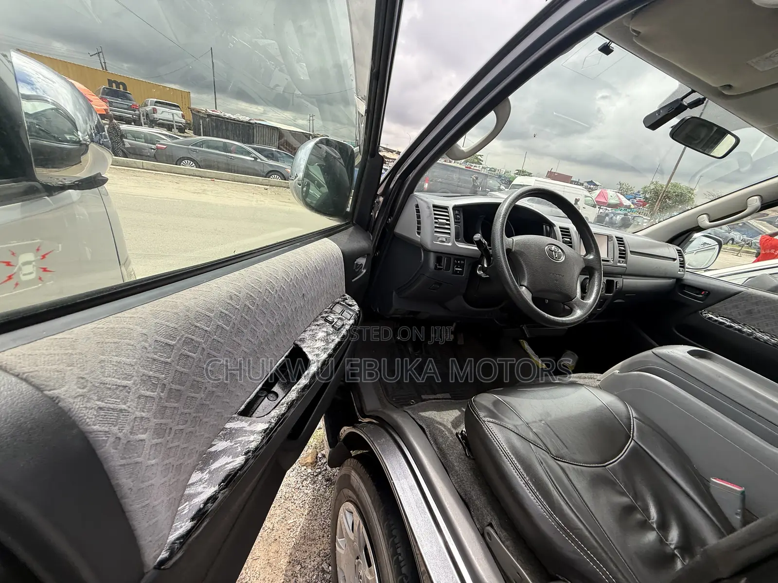 Toyota HiAce 2012 Grey