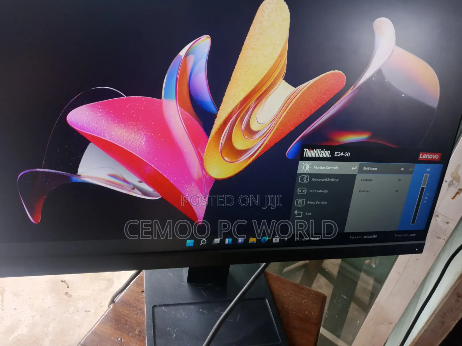 Lenovo Frameless Monitor