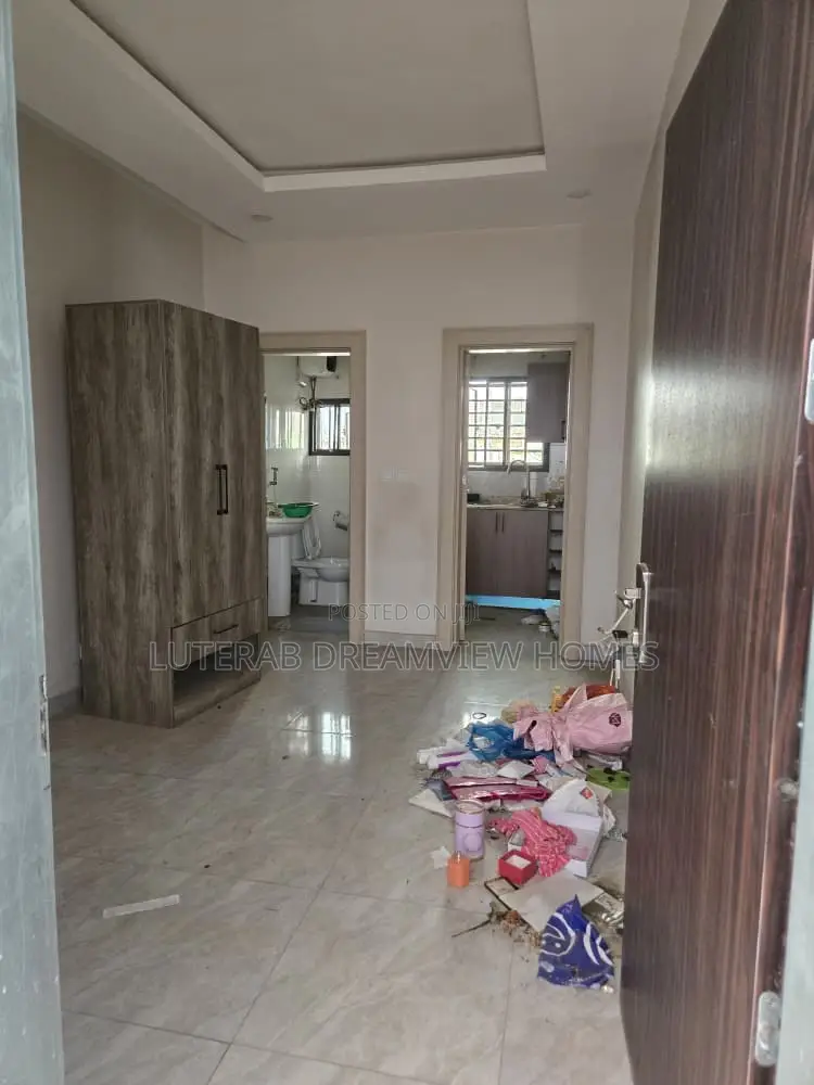 1bdrm Block of Flats in Wuse 2 for rent