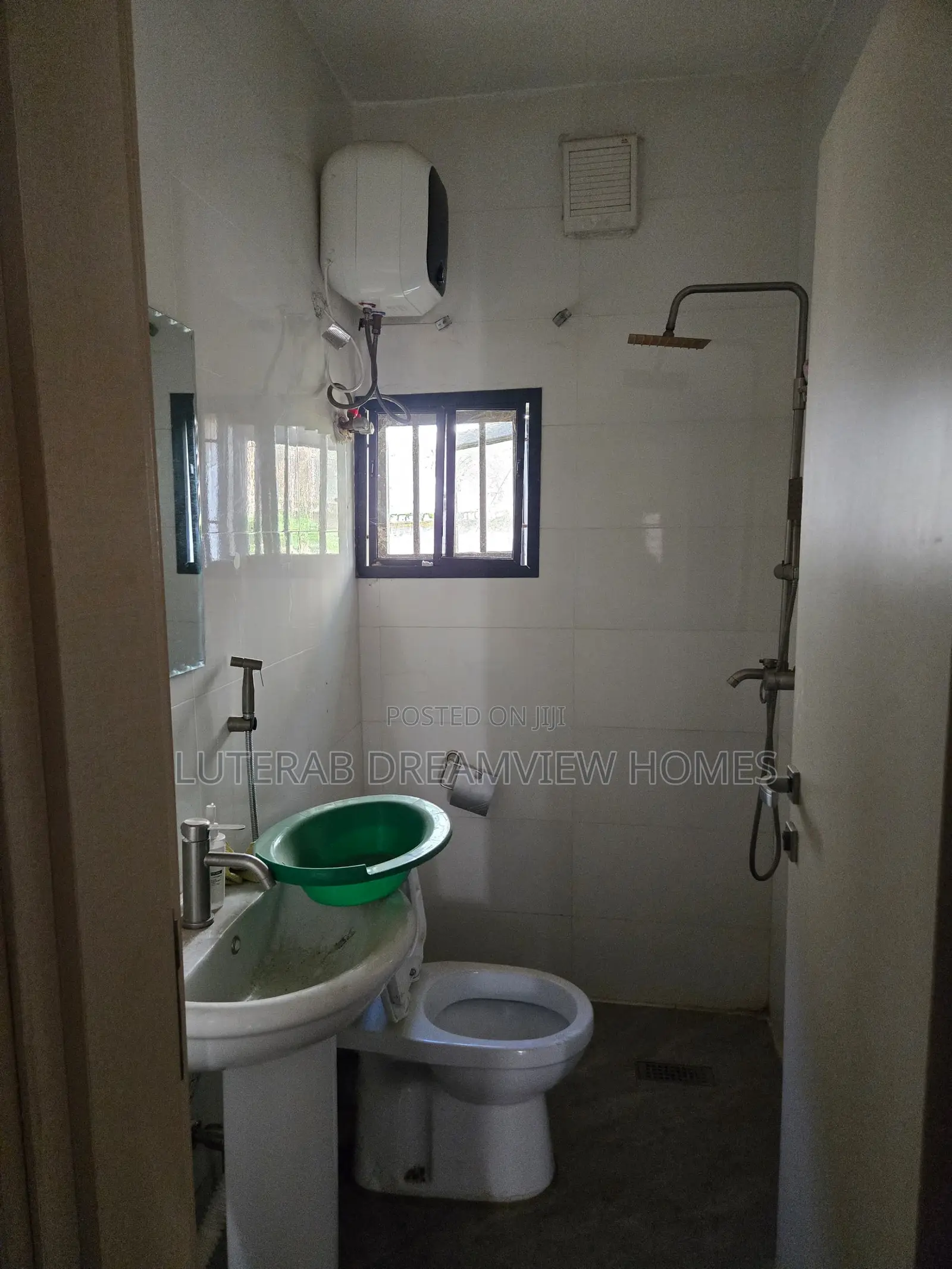 1bdrm Block of Flats in Wuse 2 for rent