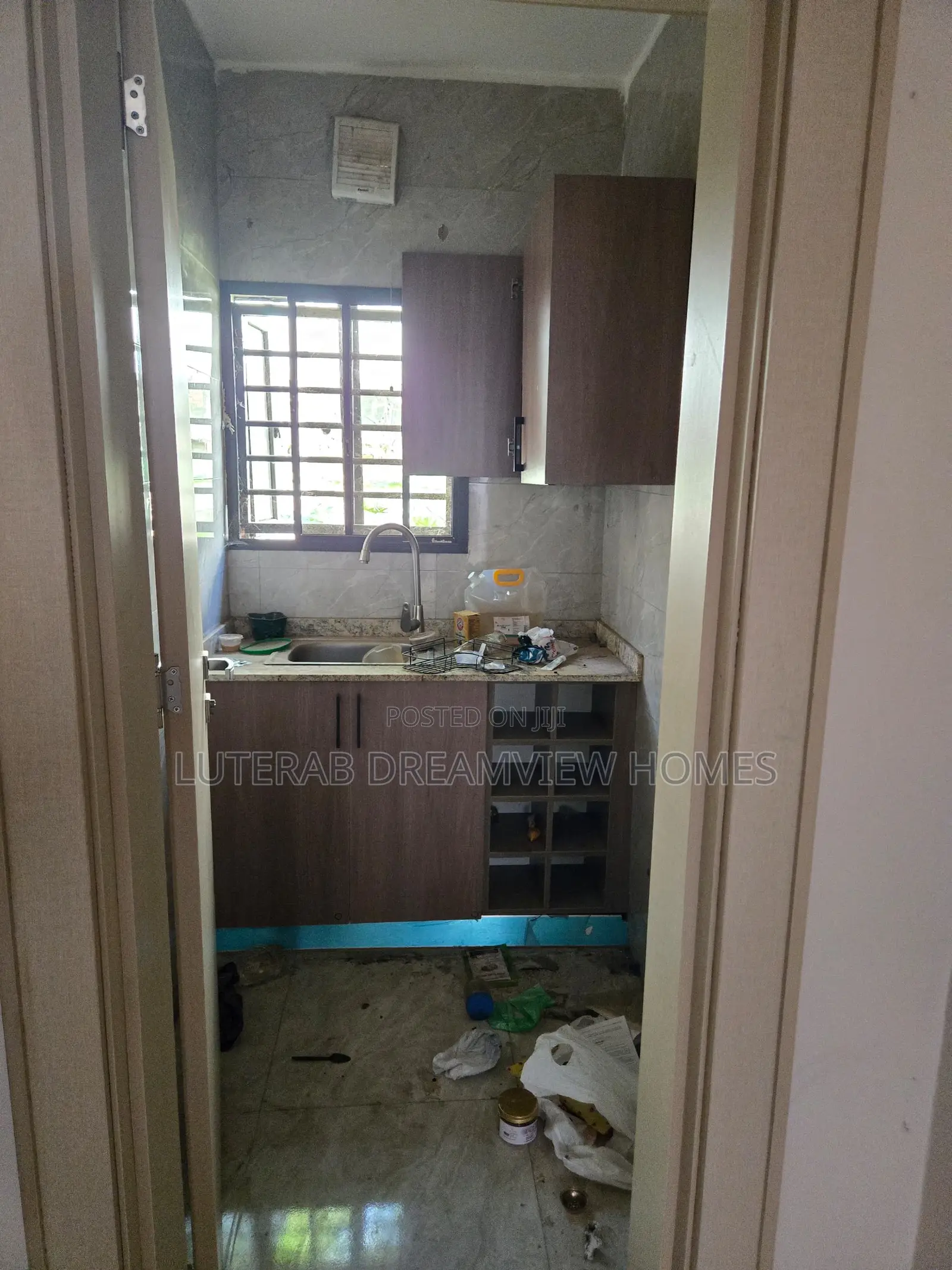 1bdrm Block of Flats in Wuse 2 for rent
