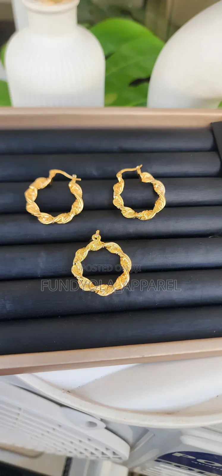 Brand Inspired Earring and Pendant