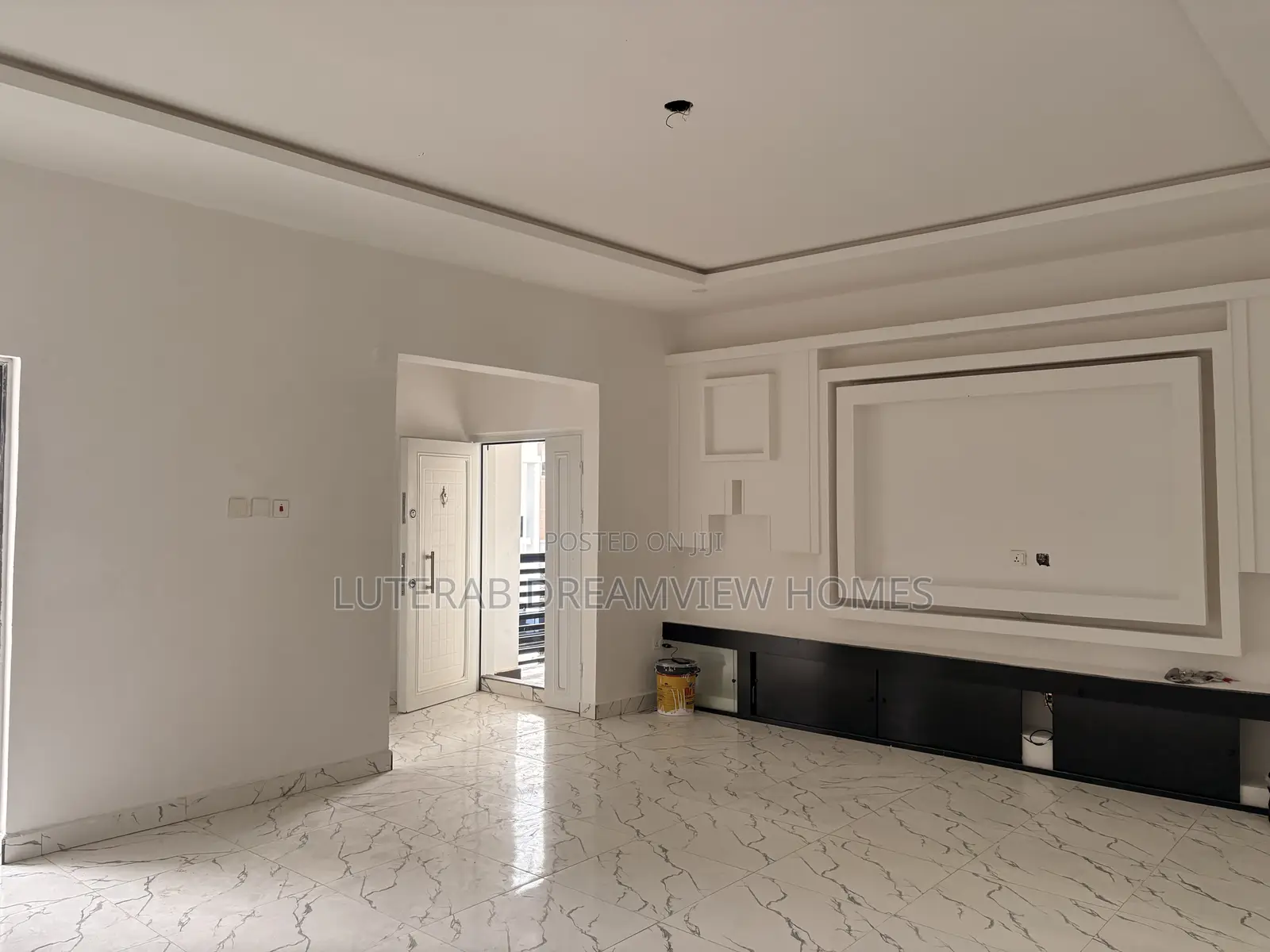 2bdrm Block of Flats in Guzape for rent
