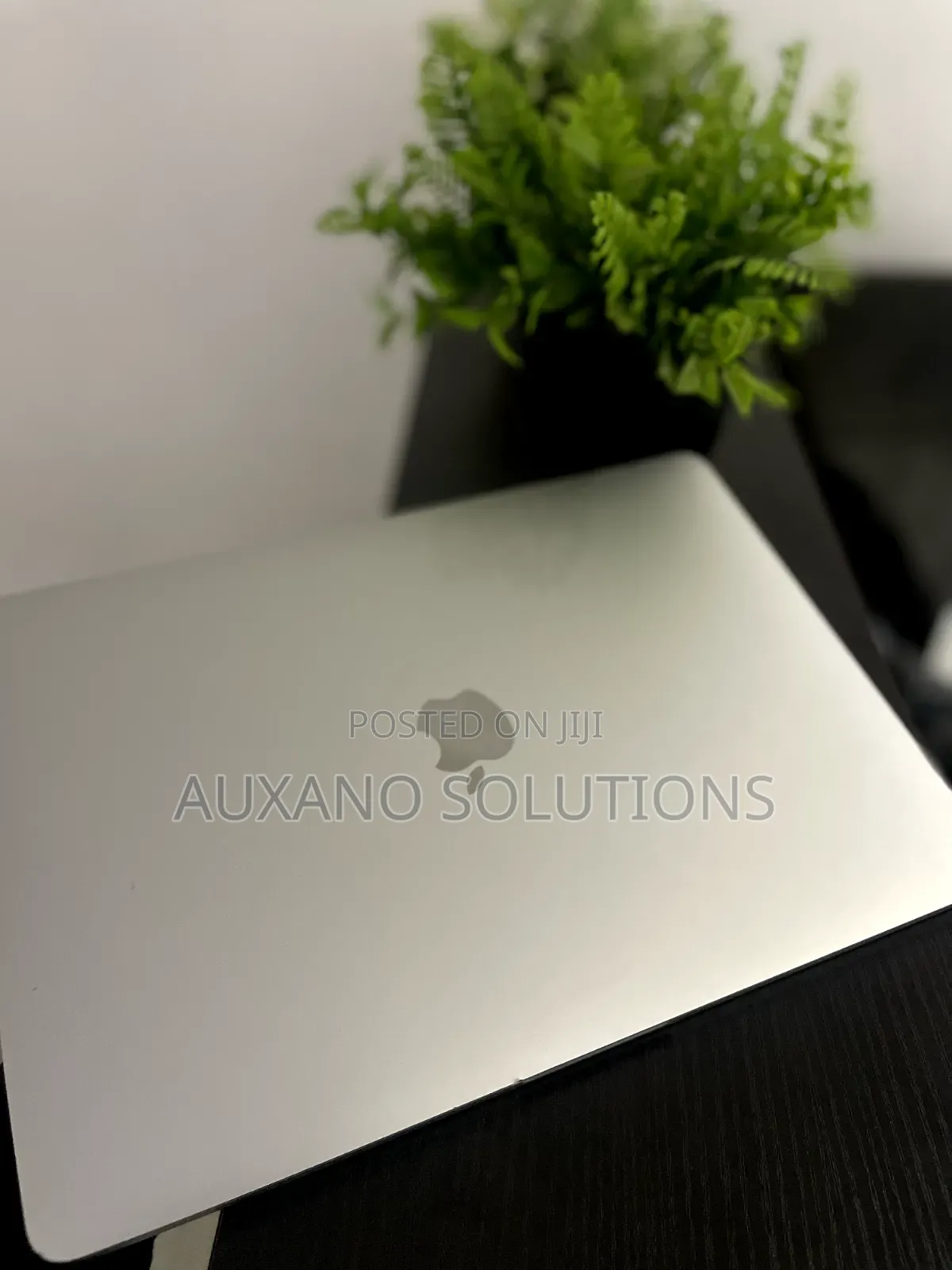 Laptop Apple MacBook Pro 2020 16GB Intel Core i5 SSD 512GB