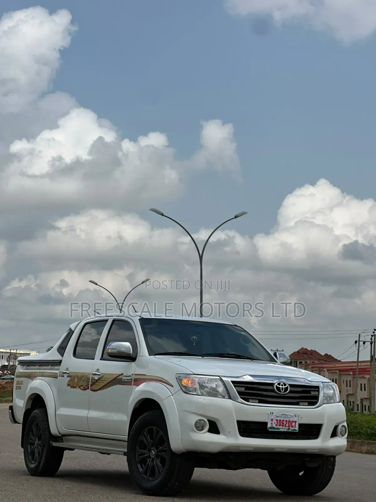 Toyota Hilux 2012 White