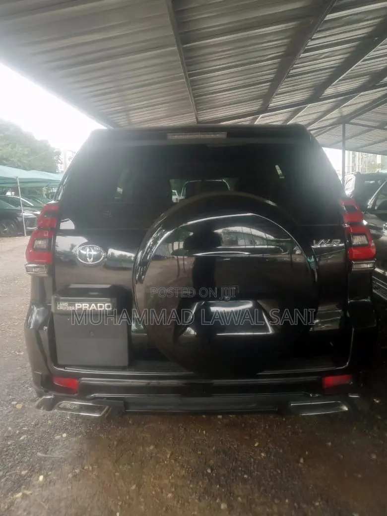 Toyota Land Cruiser Prado 2019 Black