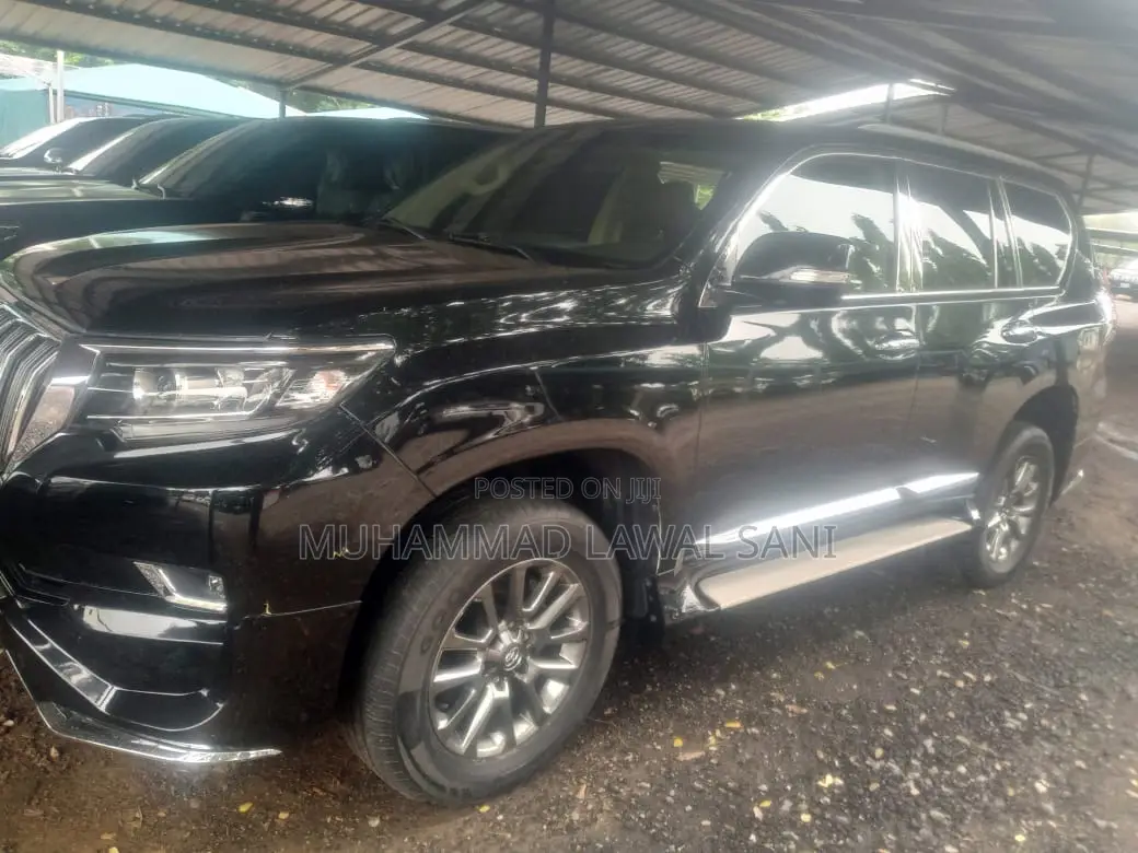 Toyota Land Cruiser Prado 2019 Black