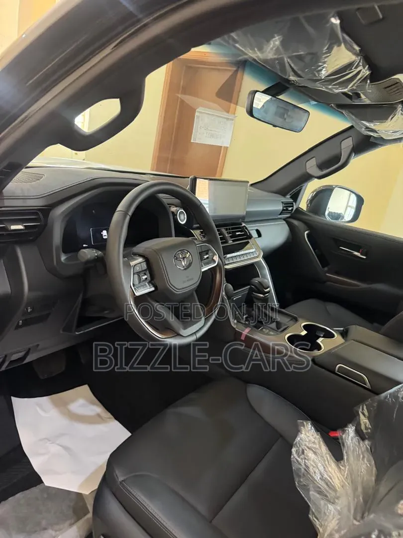 New Toyota Land Cruiser 2025 Black