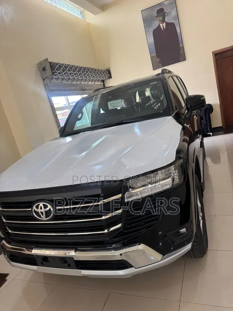 New Toyota Land Cruiser 2025 Black