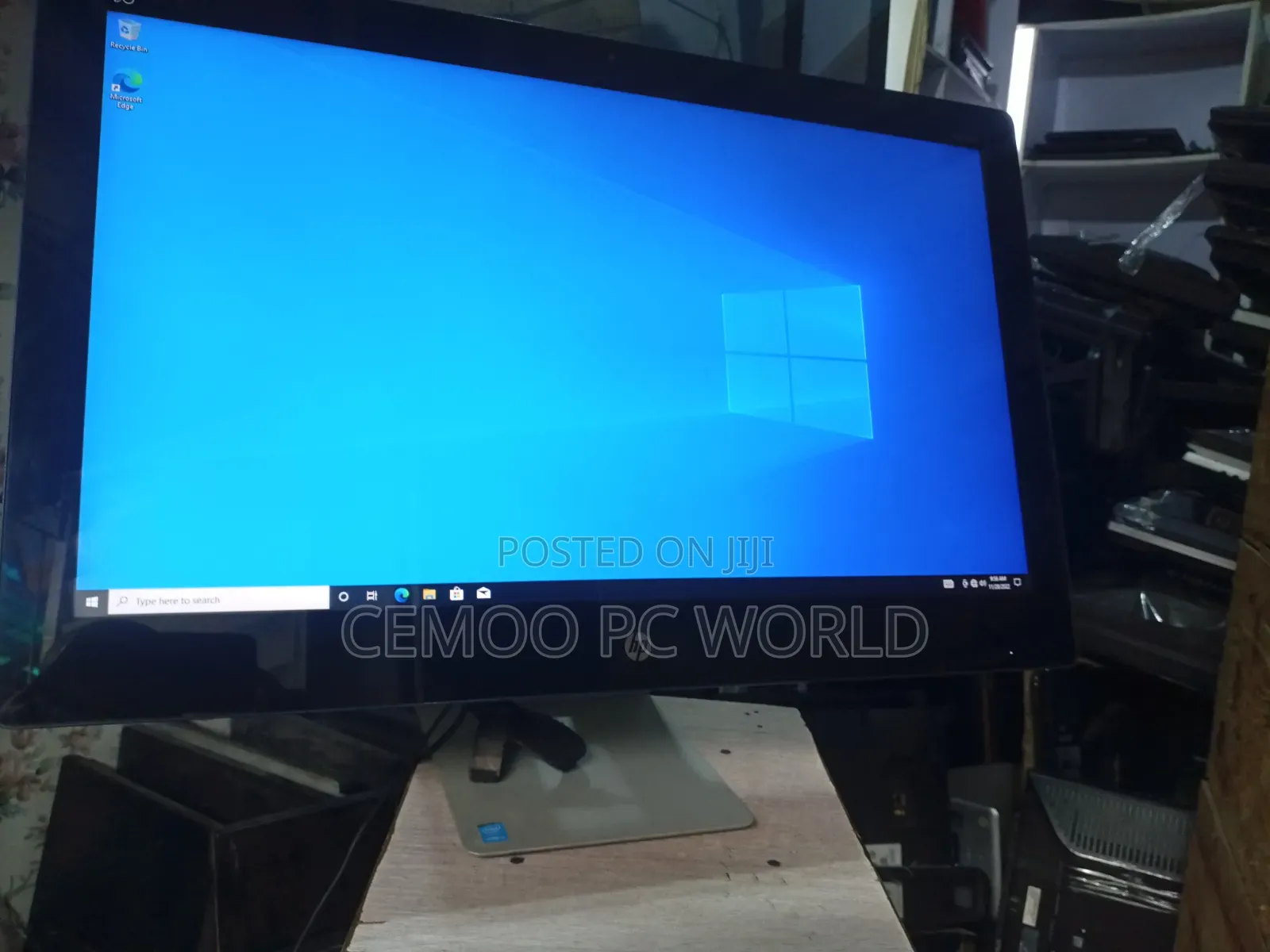 Desktop Computer HP Pavilion 27 8GB Intel Core i5 HDD 500GB