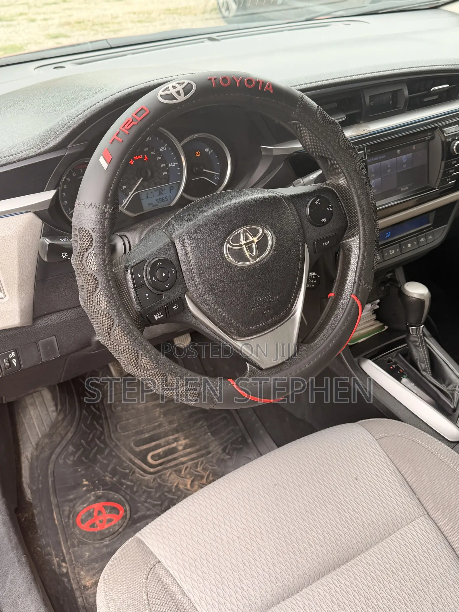 Toyota Corolla 2015 Red