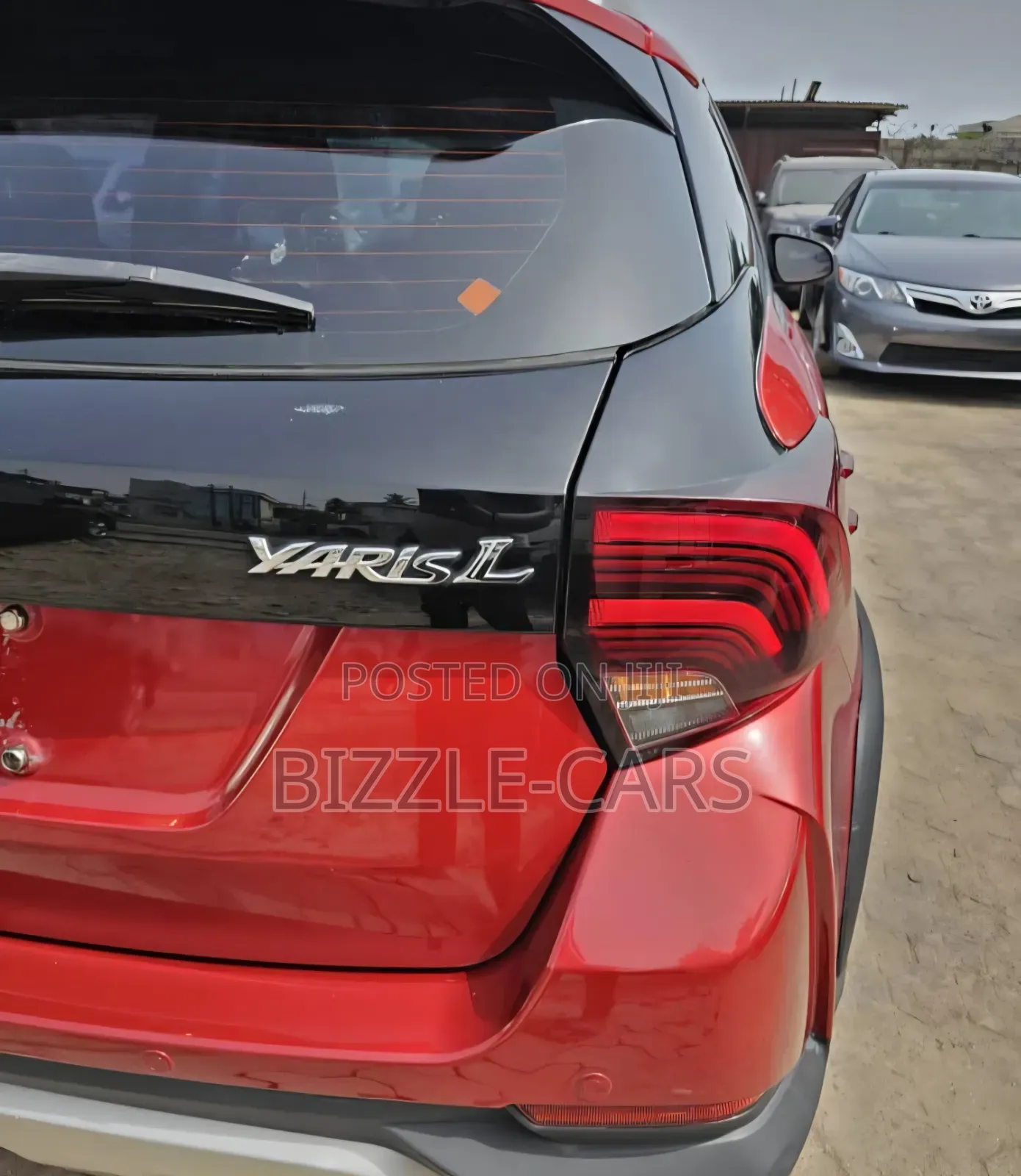 Toyota Yaris 1.5 Sedan L 2020 Red