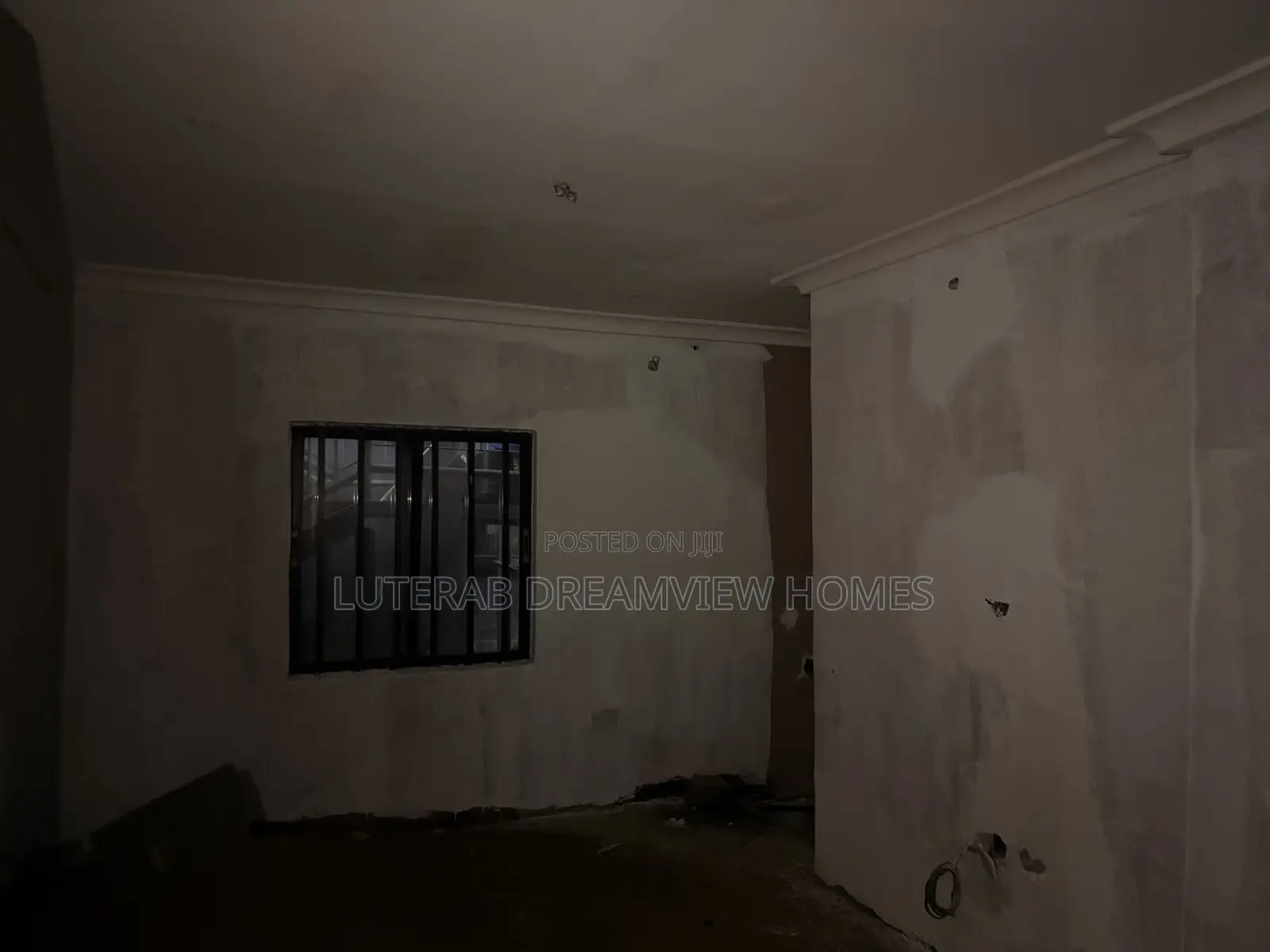 2bdrm Bungalow in Close To Hustle And, Wuse 2 for rent