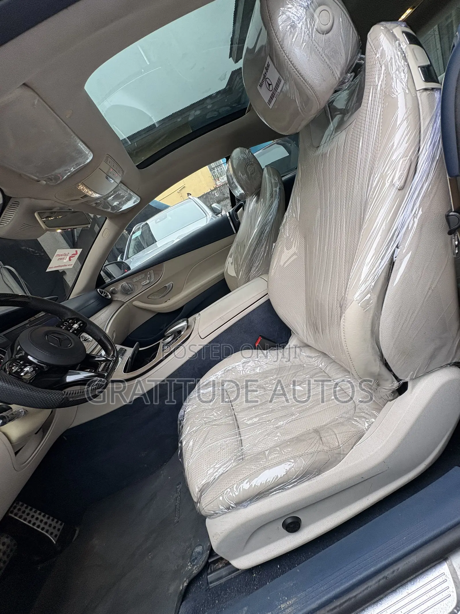 Mercedes-Benz E400 2017 Gold