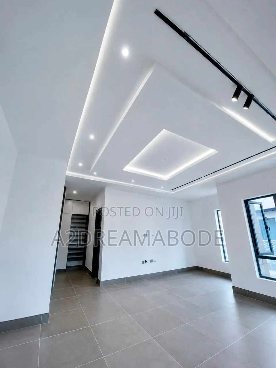 5bdrm Duplex in Ikoyi, Parkview Estate for sale