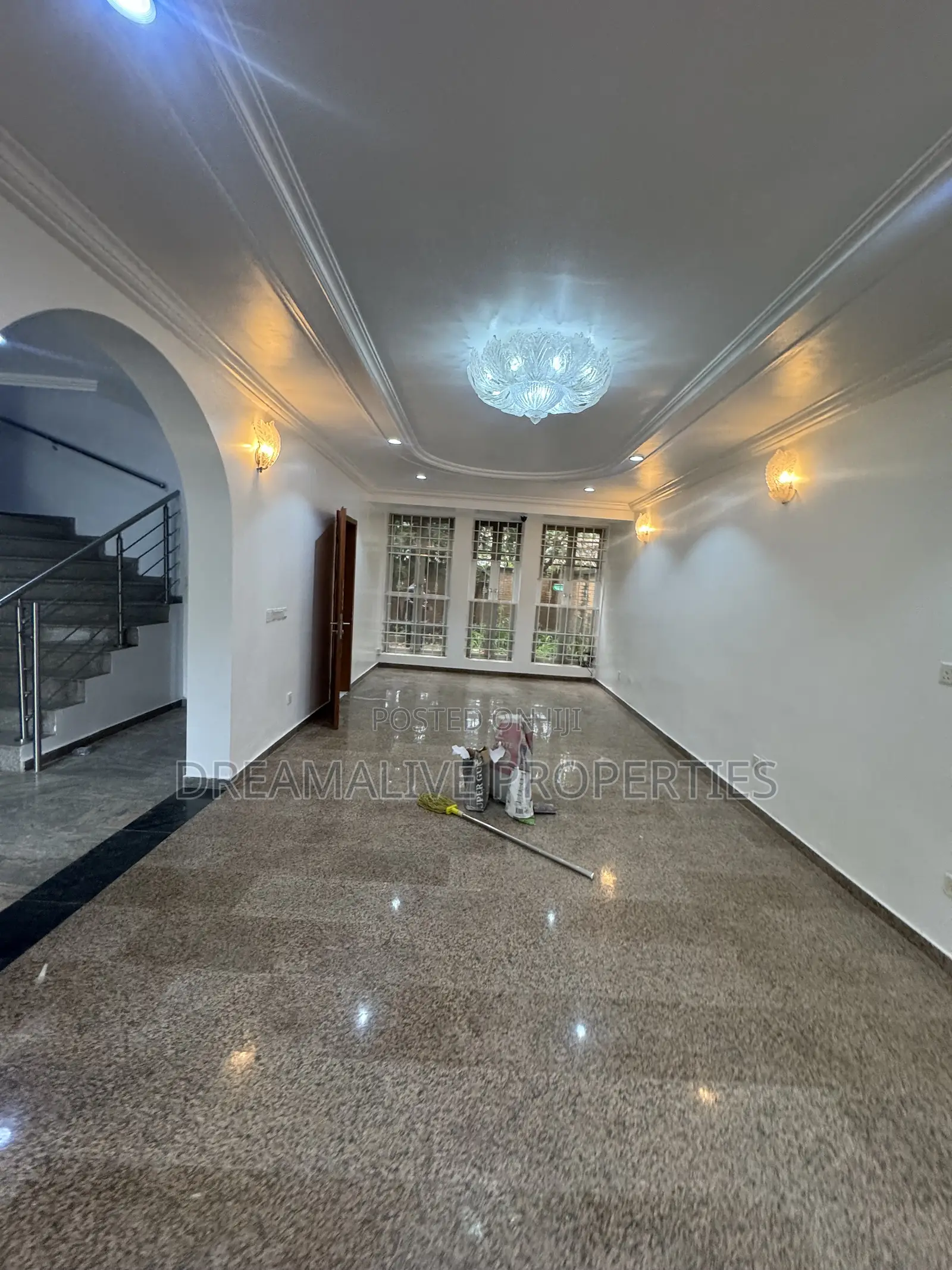 3bdrm Duplex in Maitama for rent