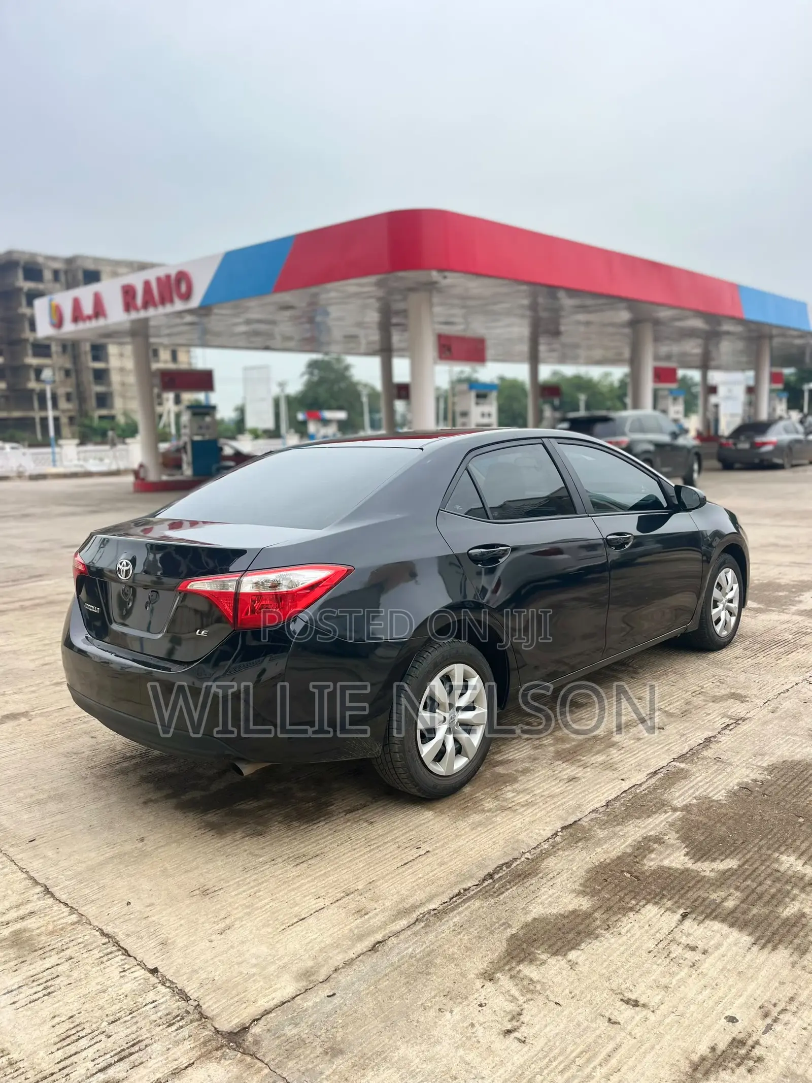 Toyota Corolla LE Premium 4dr Sedan (1.8L 4cyl CVT) 2015 Black