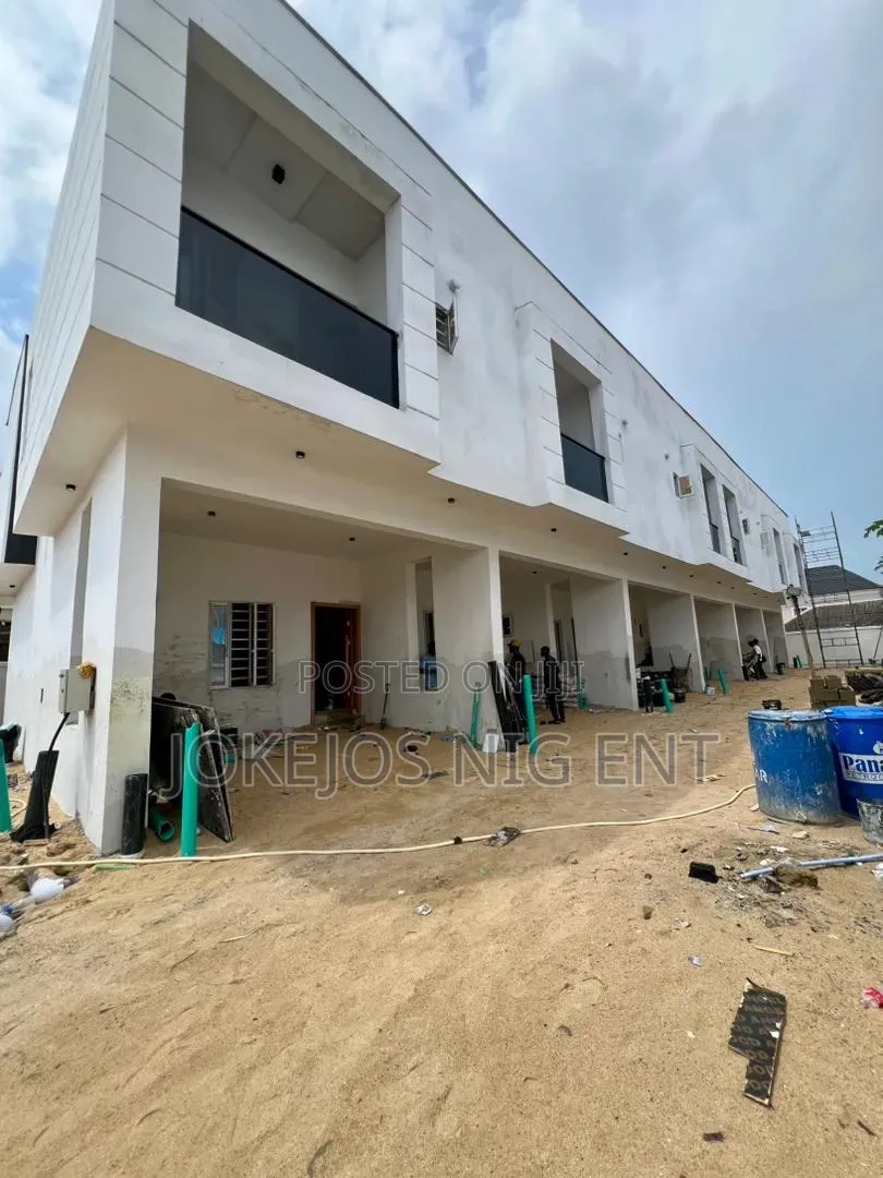 3bdrm Townhouse/Terrace in Sangotedo, Off Lekki-Epe Expressway for sale