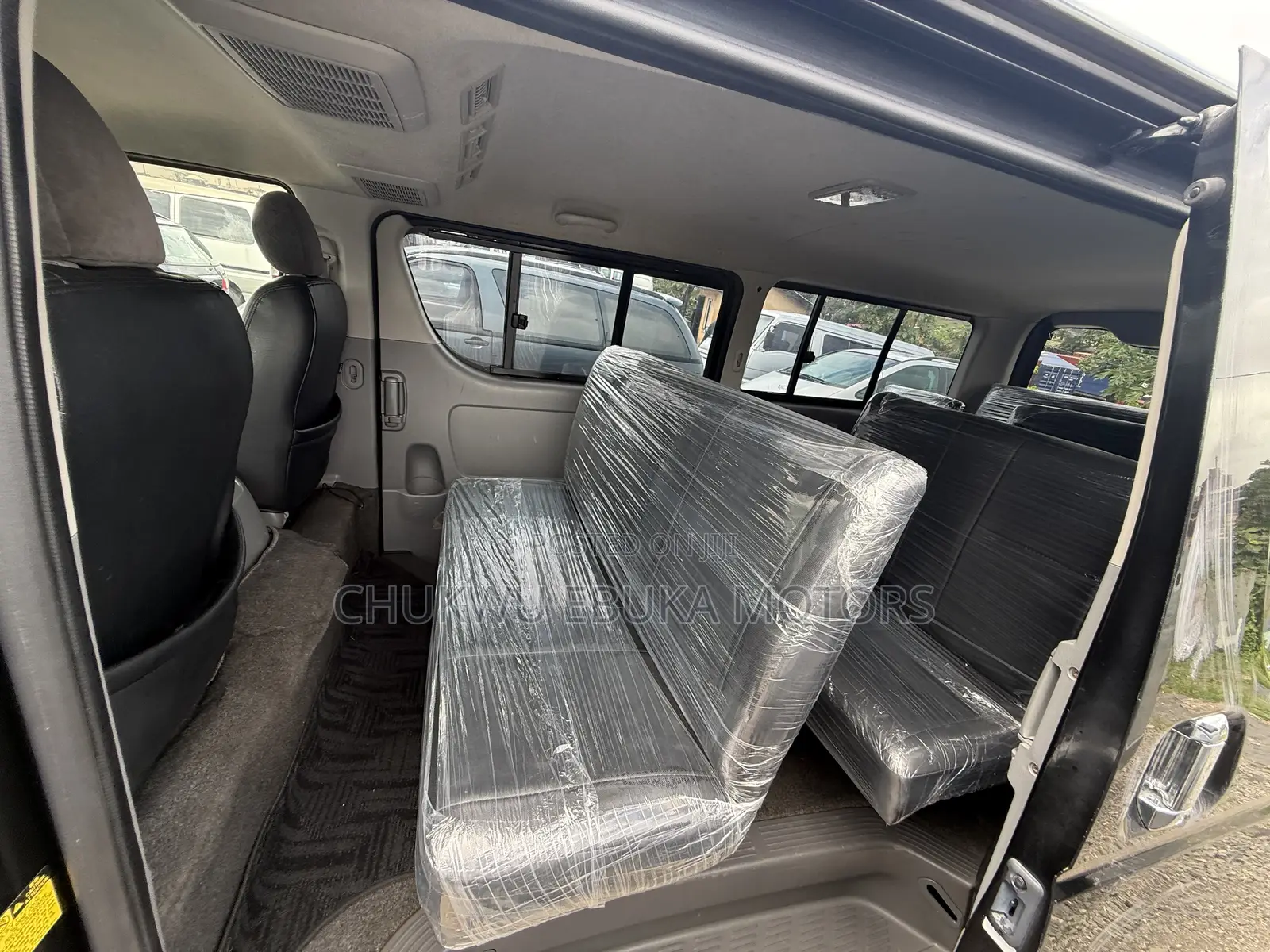 Toyota HiAce 2012 Black