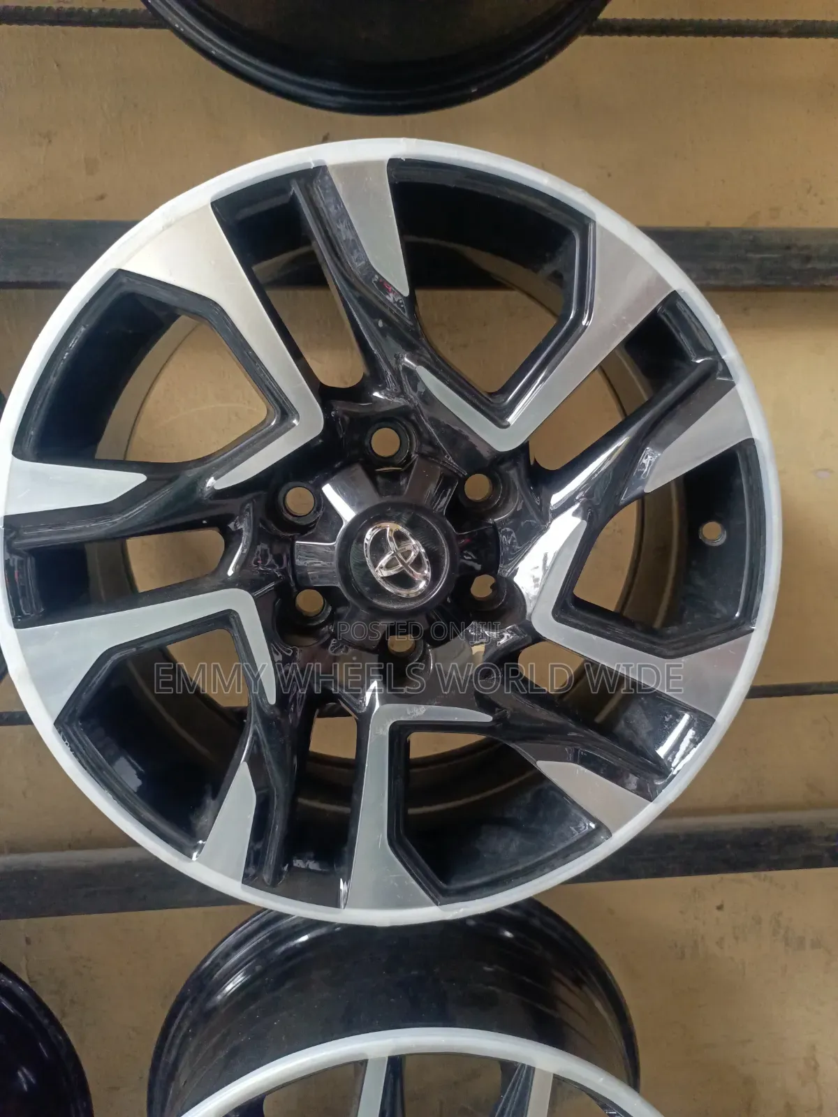17inches for Toyota Hilux 2017 Black Stainless Now Available in Stock