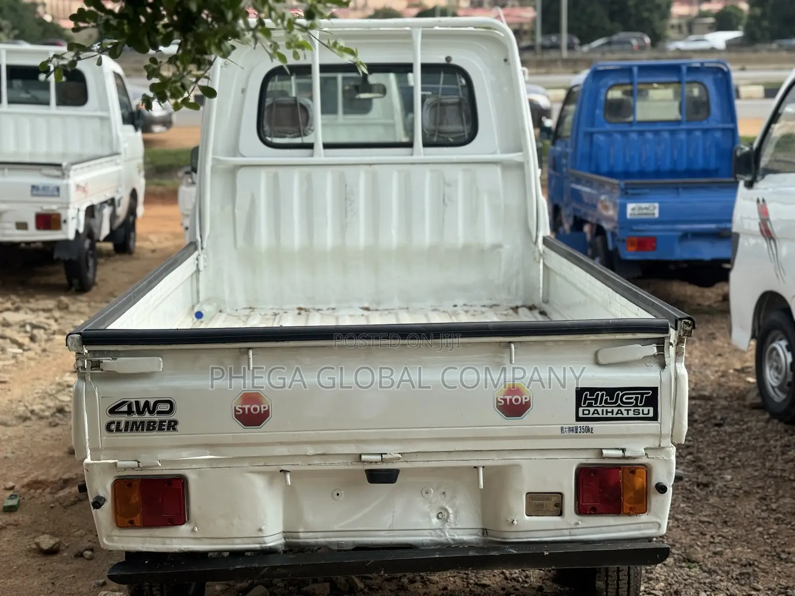 Carburetor Daihatsu Mini Truck 1998 White