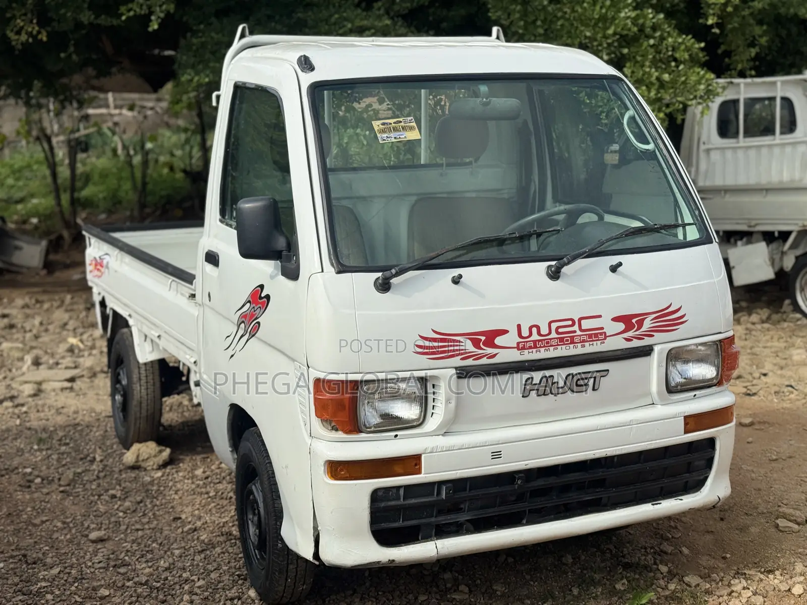 Carburetor Daihatsu Mini Truck 1998 White