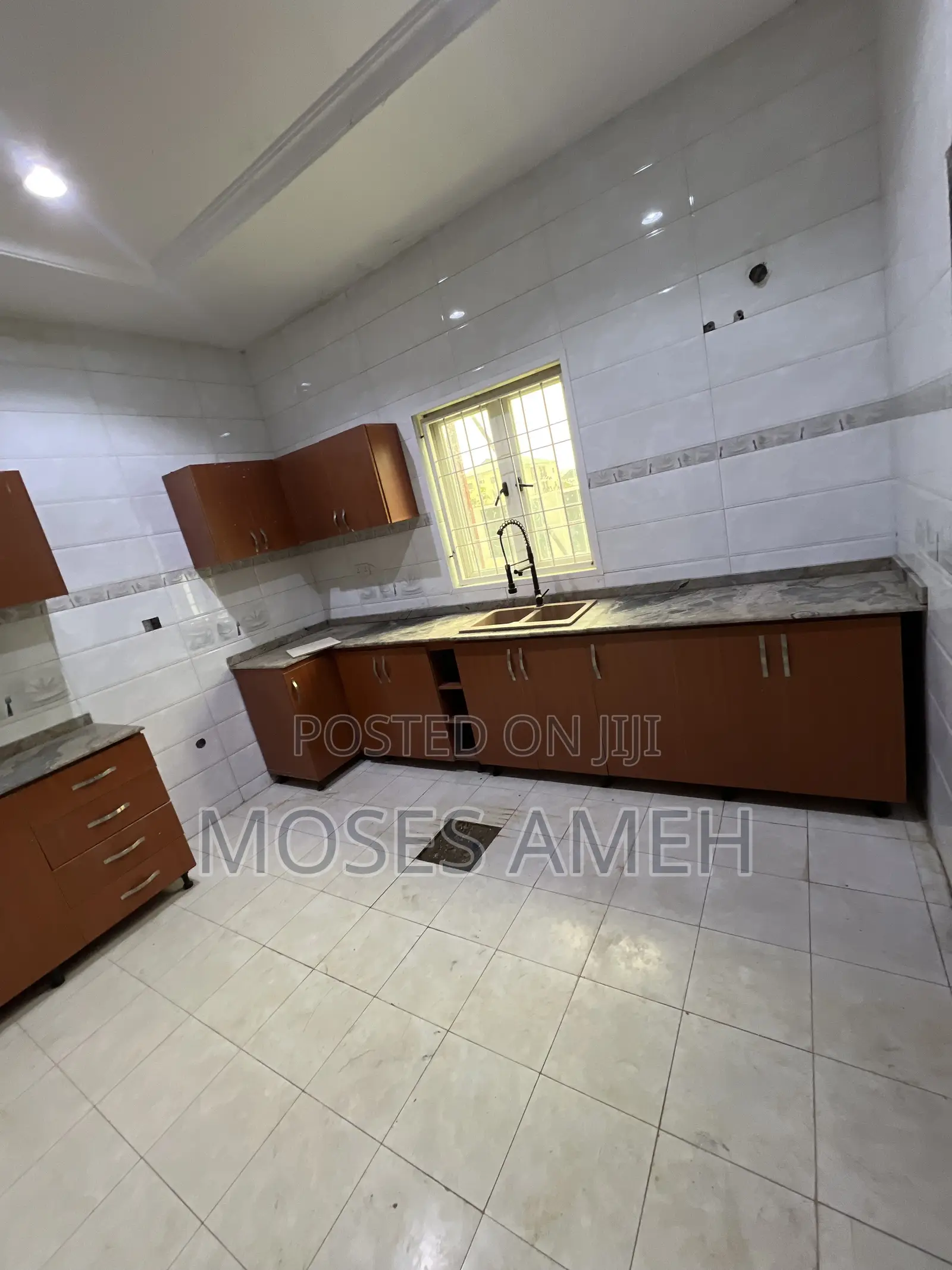 3bdrm Block of Flats in Kado for rent