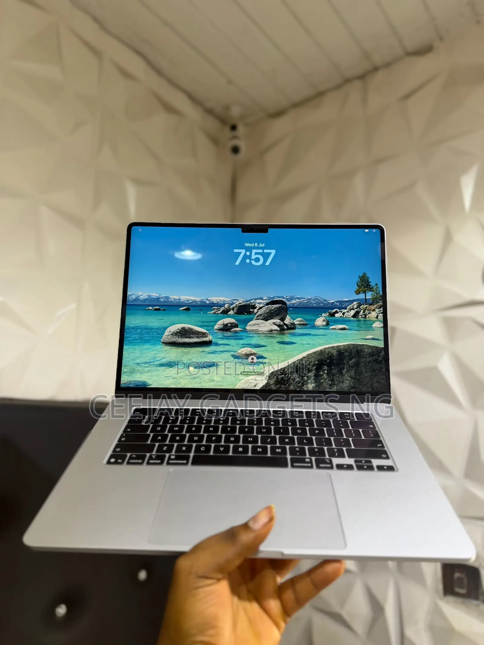 Laptop Apple MacBook Air 2026 M5 16GB Apple M5 SSD 512GB