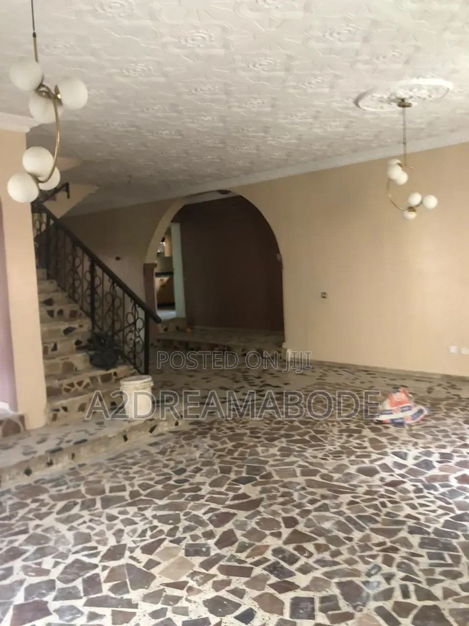 5bdrm Duplex in Ogudu Gra for rent