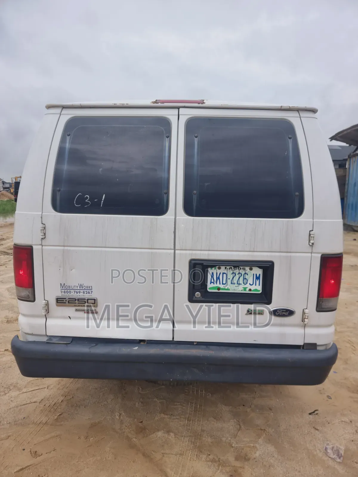 Ford E250 2011 White