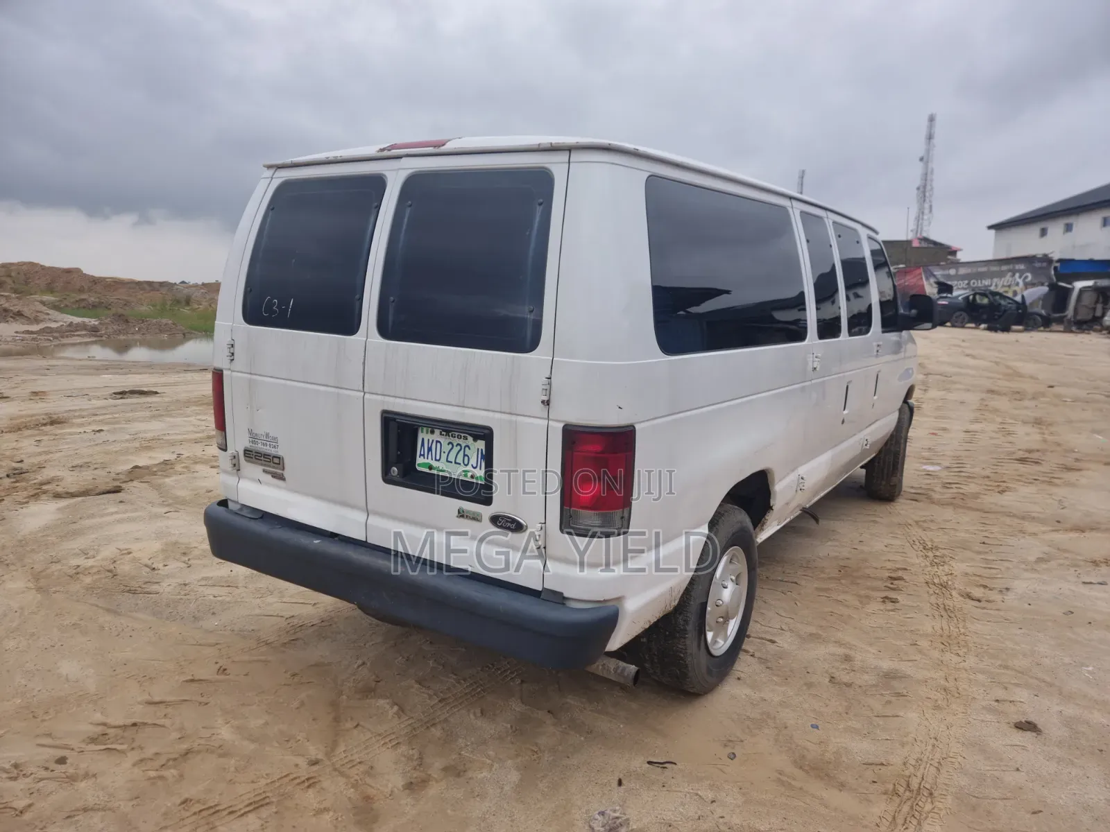Ford E250 2011 White