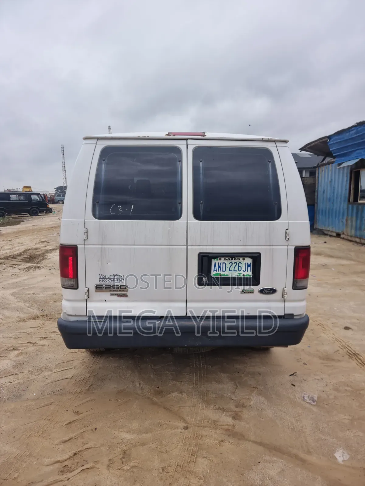 Ford E250 2011 White