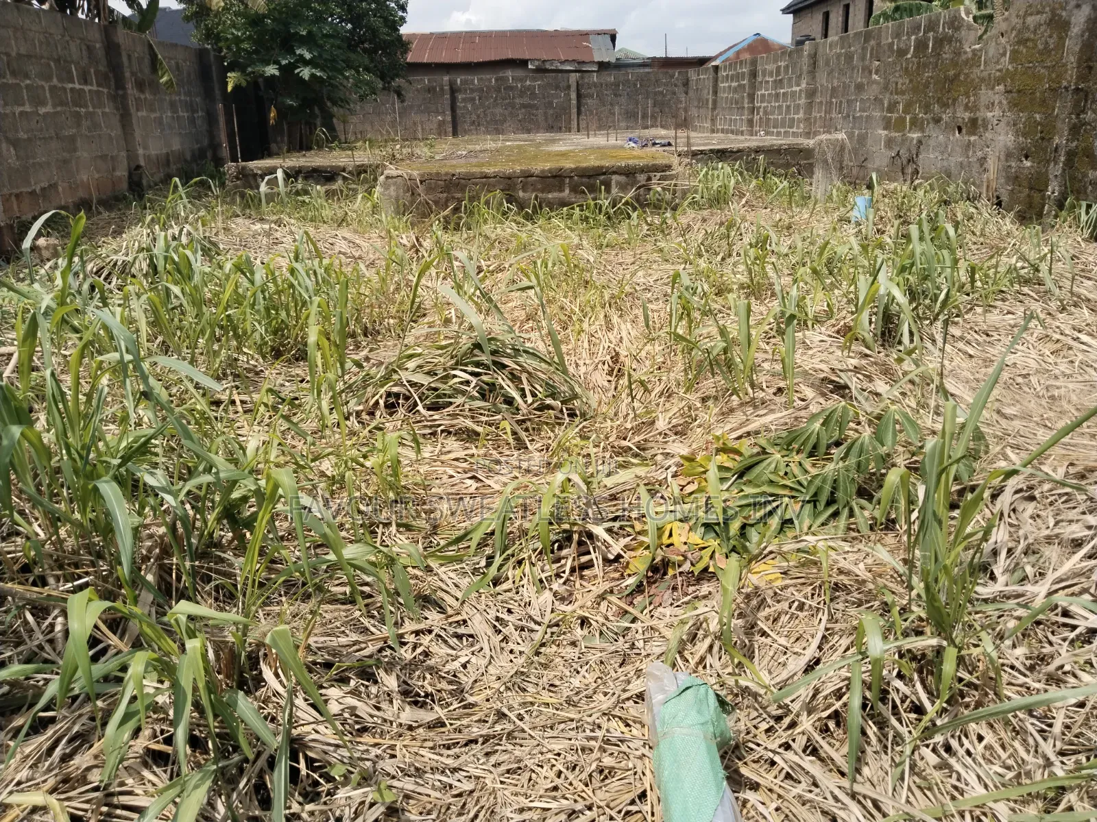 Half Plot of Land at Magboro via Ojodu Berger