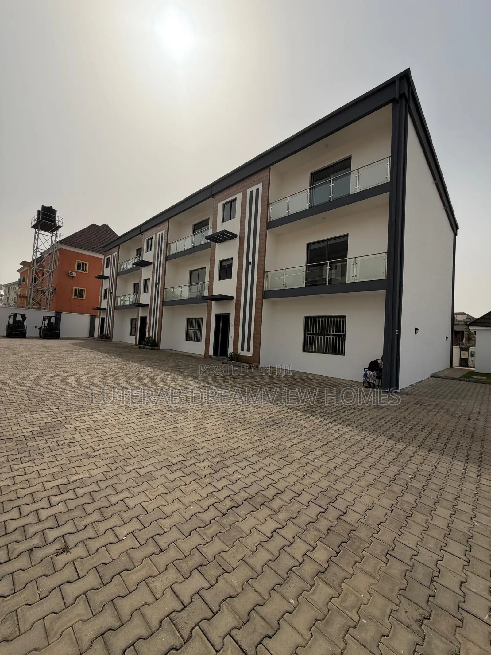 5bdrm Townhouse/Terrace in Jahi Gilmore for sale