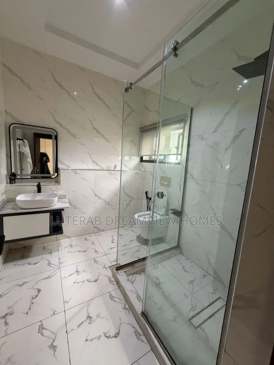 Furnished 10bdrm Townhouse/Terrace in Jahi for sale