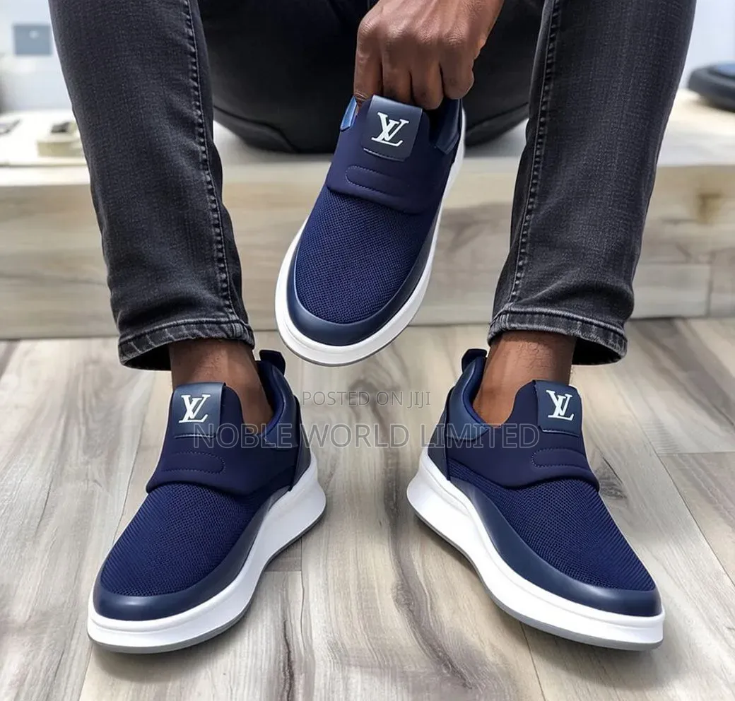 Louis Vuitton High Quality Shoes Blue Sneakers Oso 6u