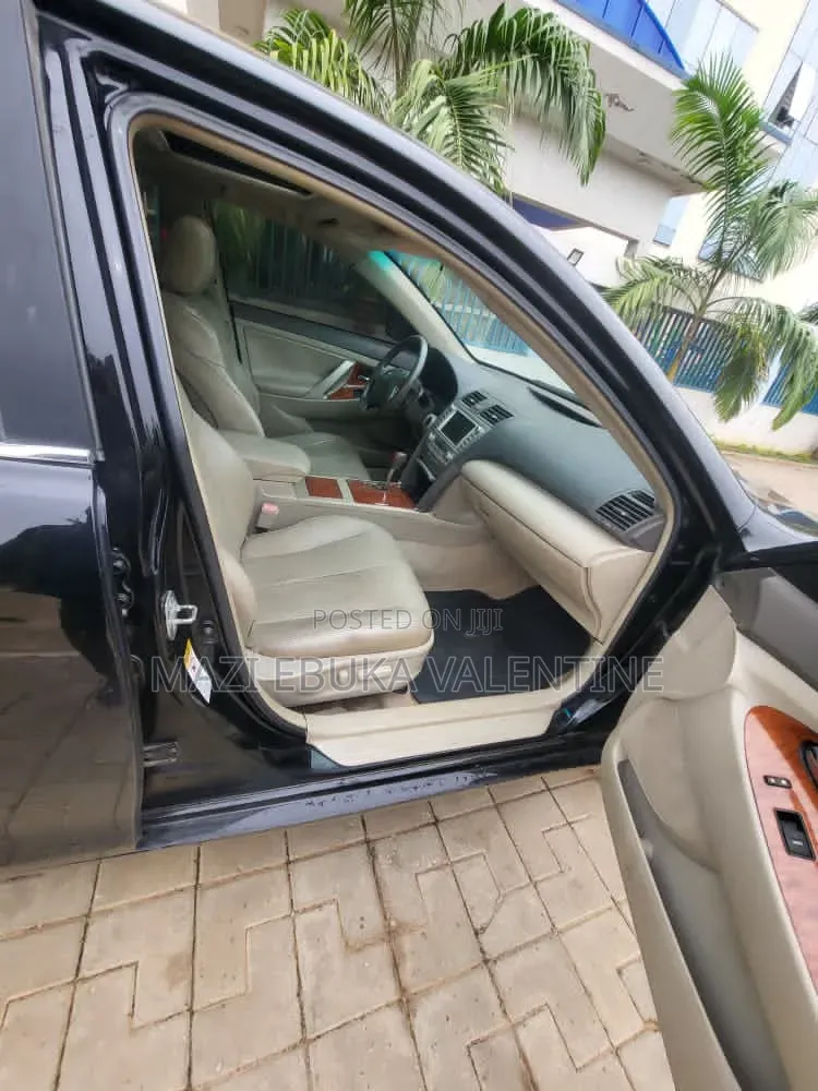 Toyota Camry 2010 Black