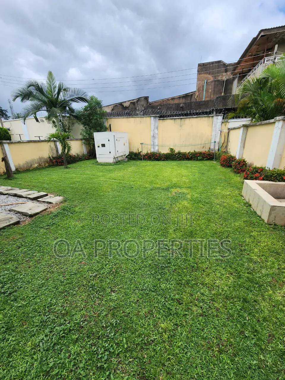 3bdrm Duplex in Onireke/Jericho Gra for rent
