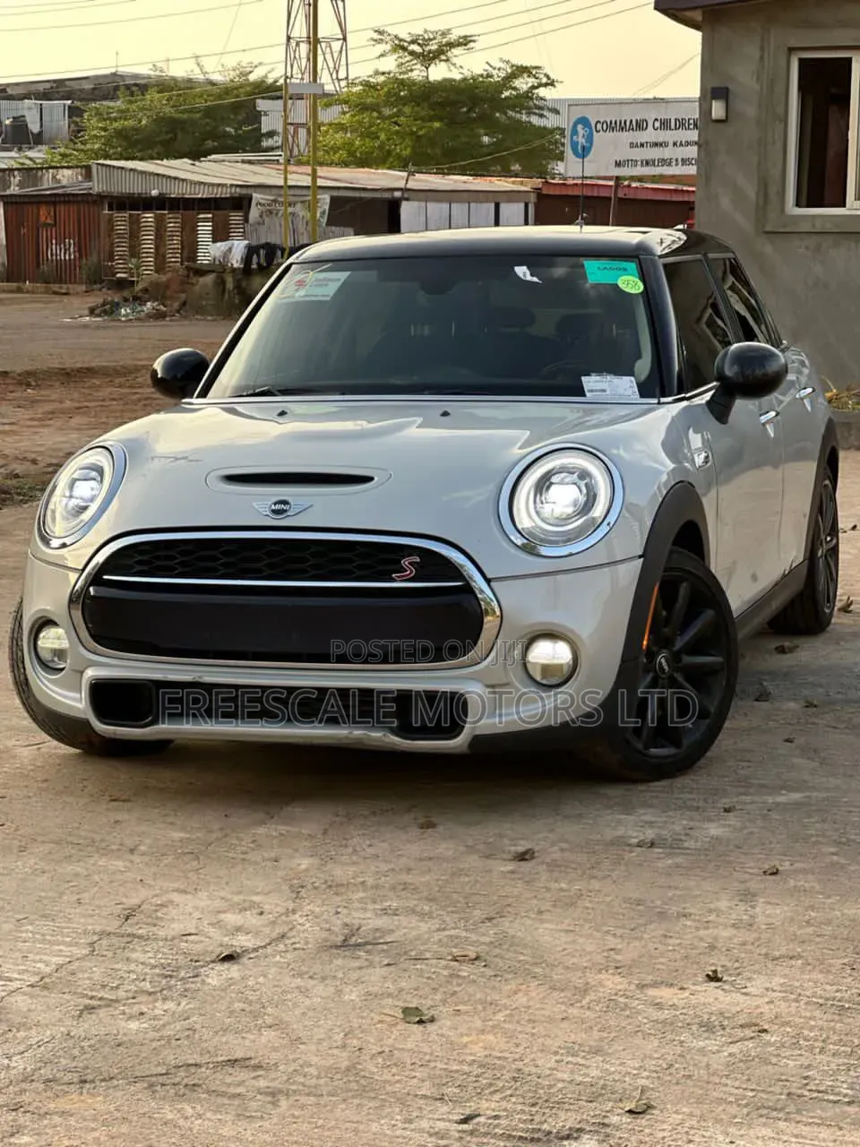 Mini Cooper 2018 Silver