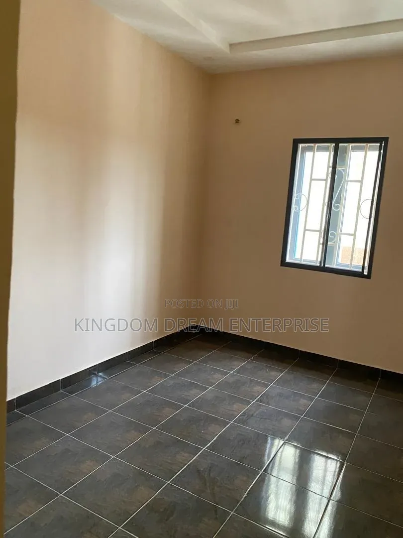 3bdrm Apartment in Gaduwa for sale
