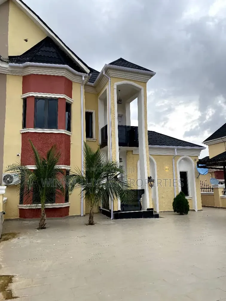 4bdrm Penthouse in New Planet Homes, Lugbe District for sale