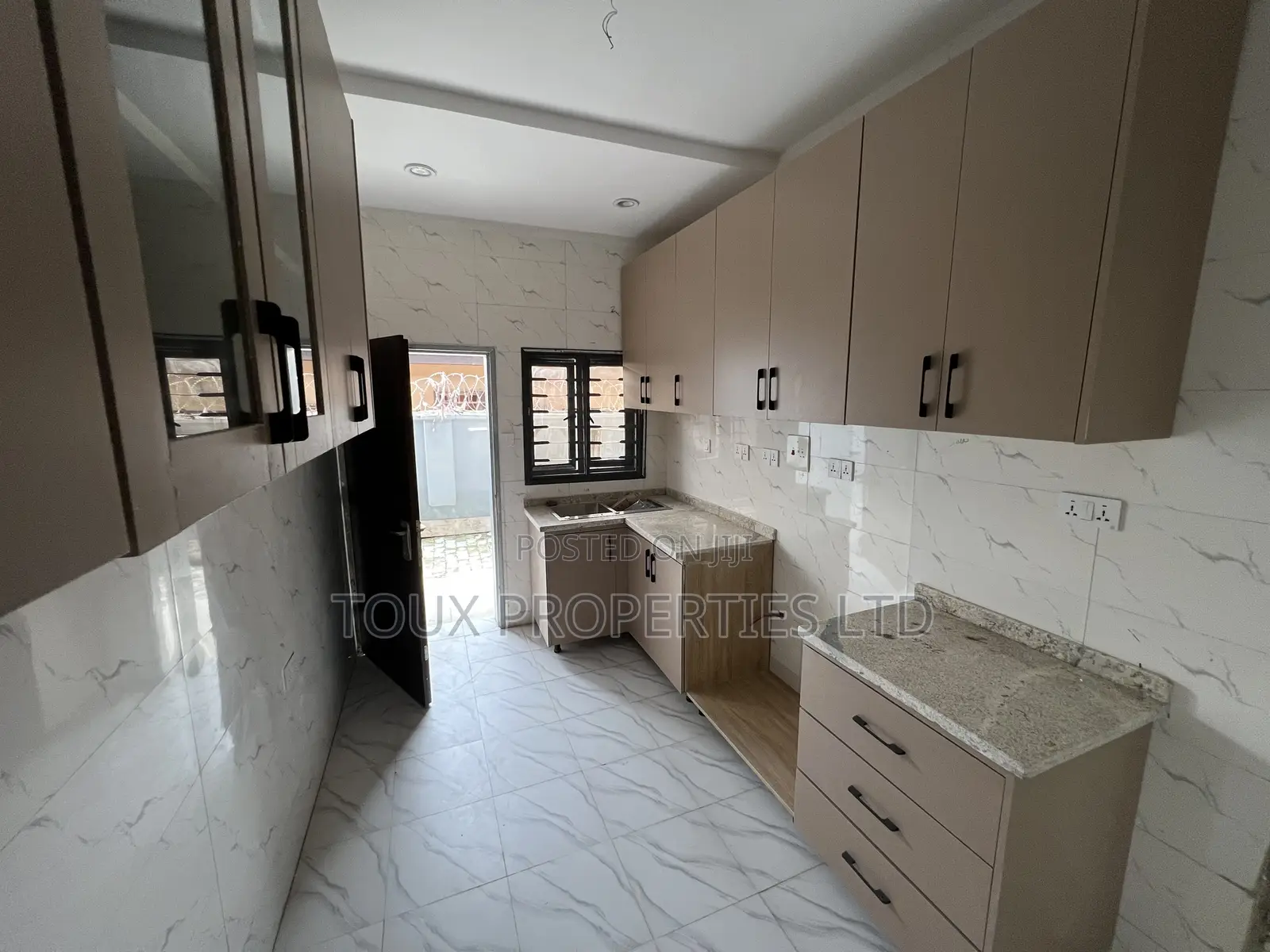 2bdrm Block of Flats in Kubwa for sale