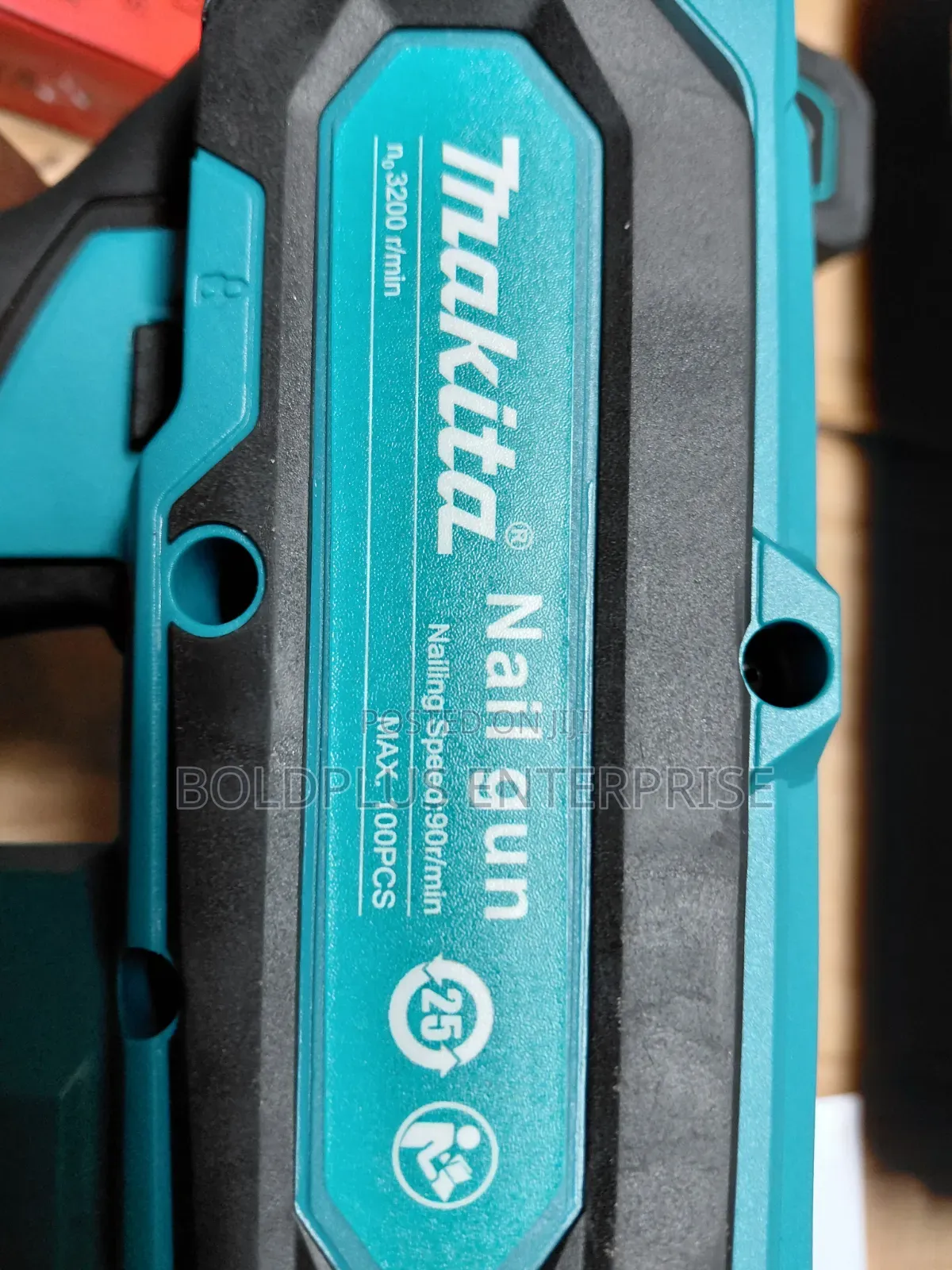 F30 Rechargable Nailer Machine