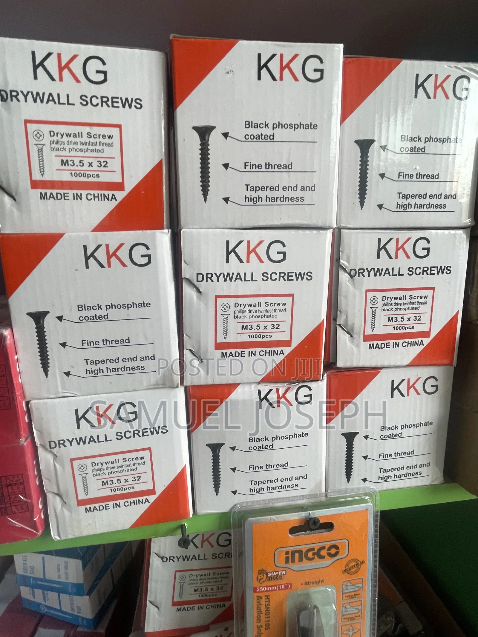 Black Screw (Board Ceiling)