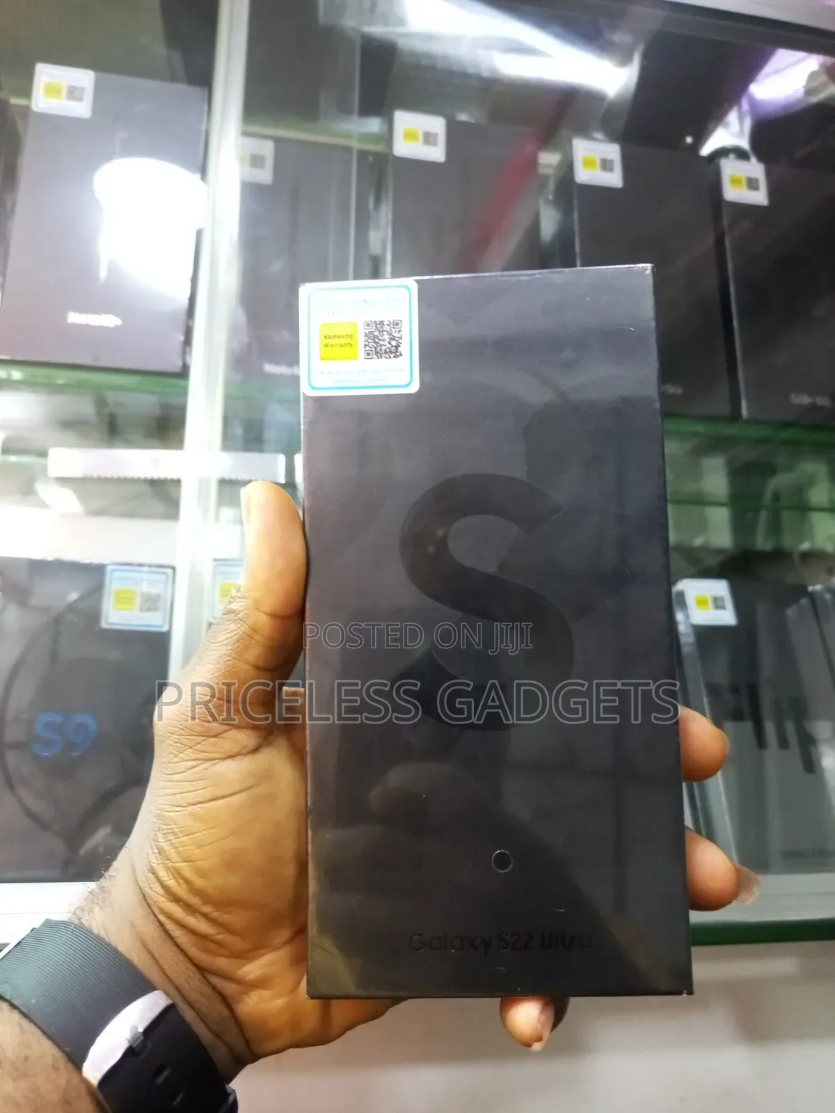 New Samsung Galaxy S22 Ultra 5G 256 GB Black