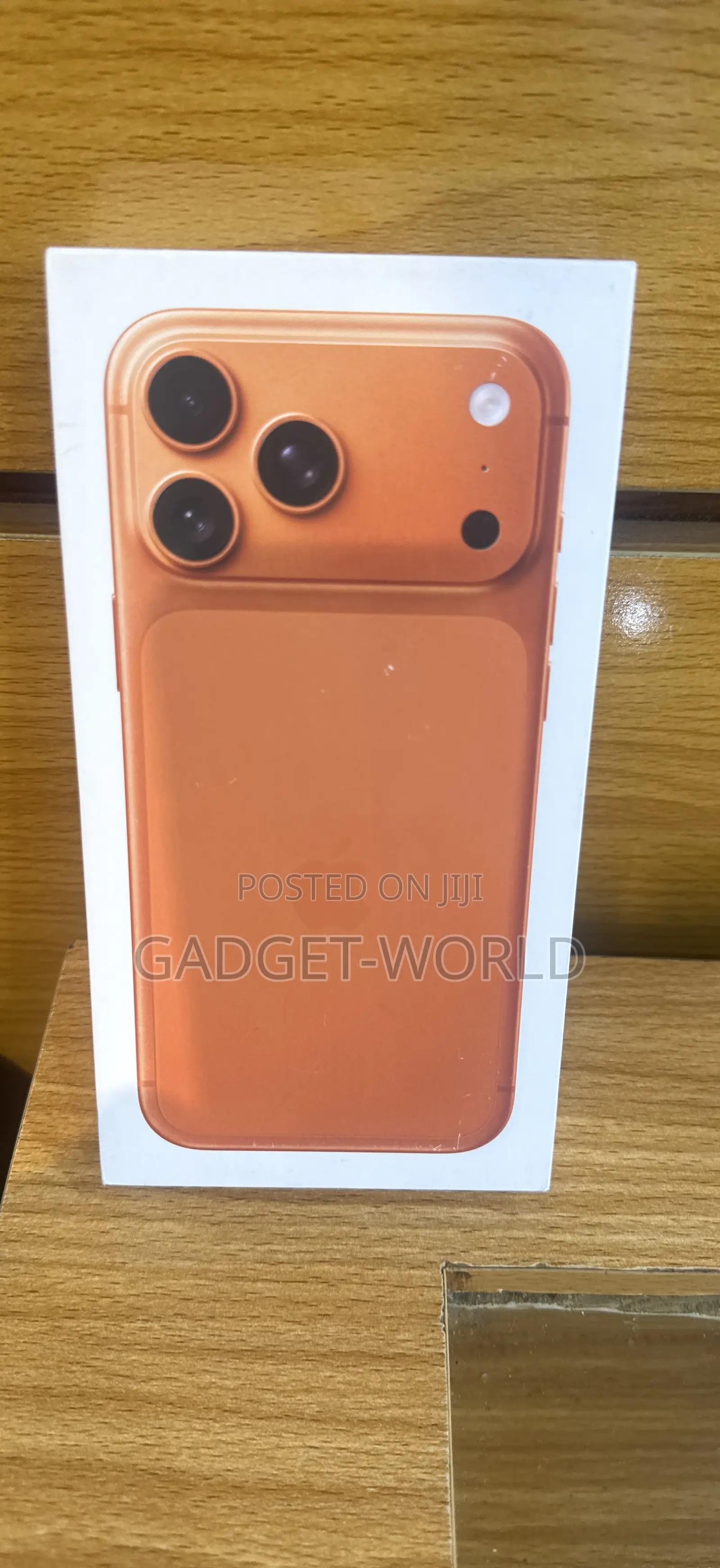 New Apple iPhone 17 Pro Max 1 TB Orange